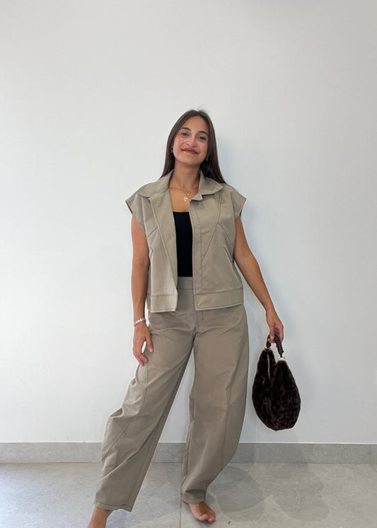 Conjunto India chaleco y pantalón